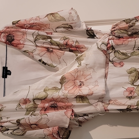 Tacera wrap dress - Picture 3 of 3